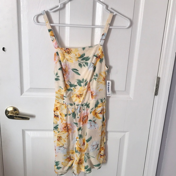 NTW Old Navy Floral Romper - Picture 1 of 3
